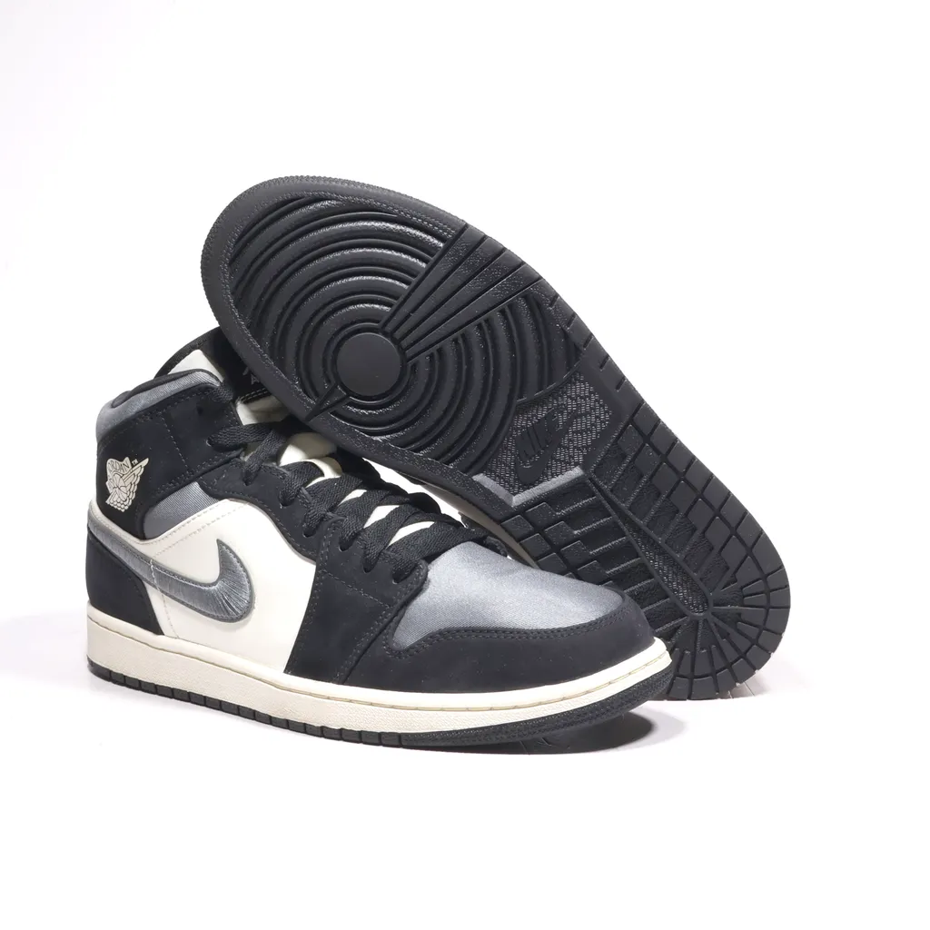 Air Jordan 1 Mid High-Top Sneakers Leather Black Color For Men