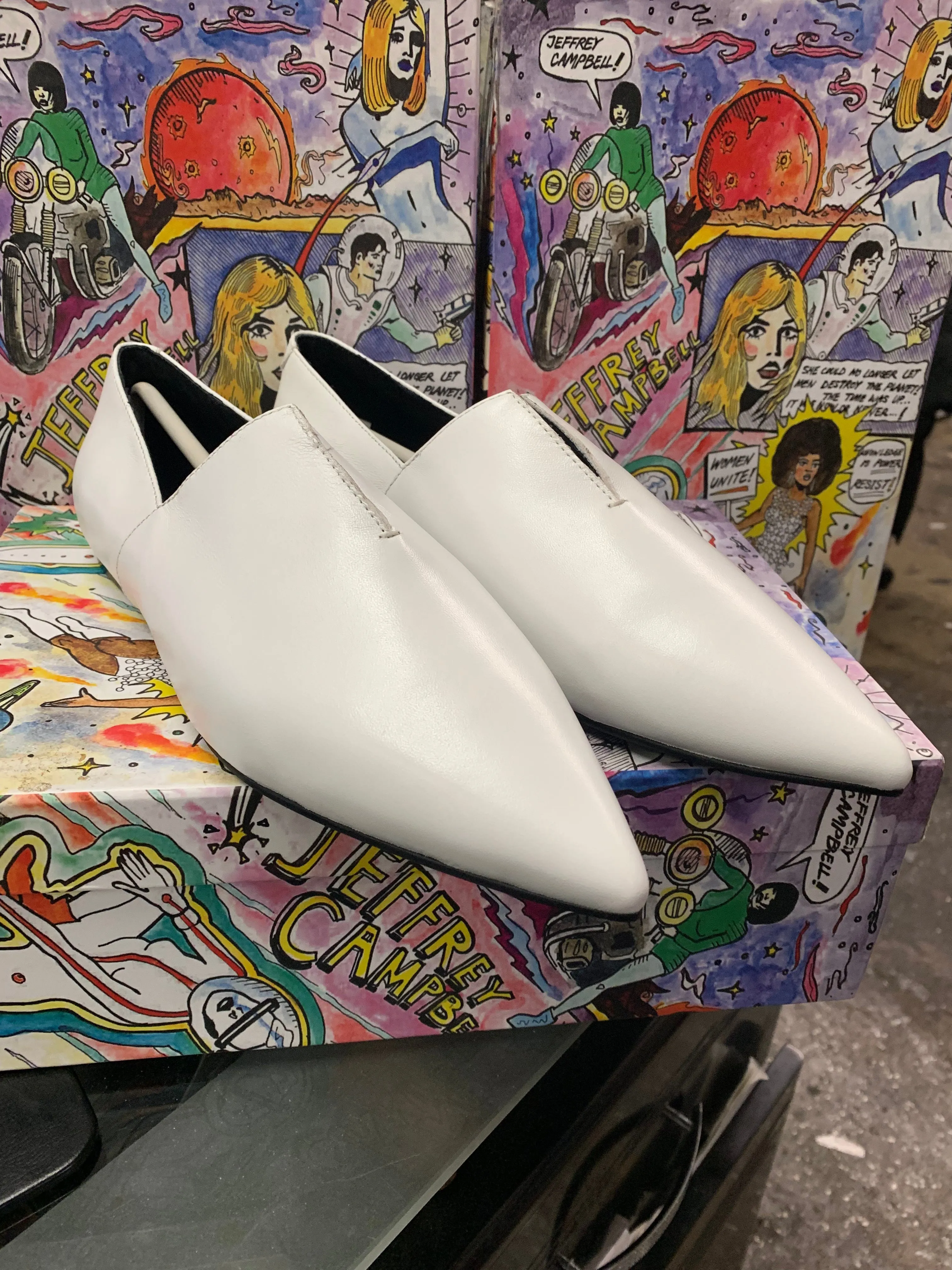 Jeffrey Campbell Cecelia White Leather Ponted Toe Slit Dressy Retro Flats