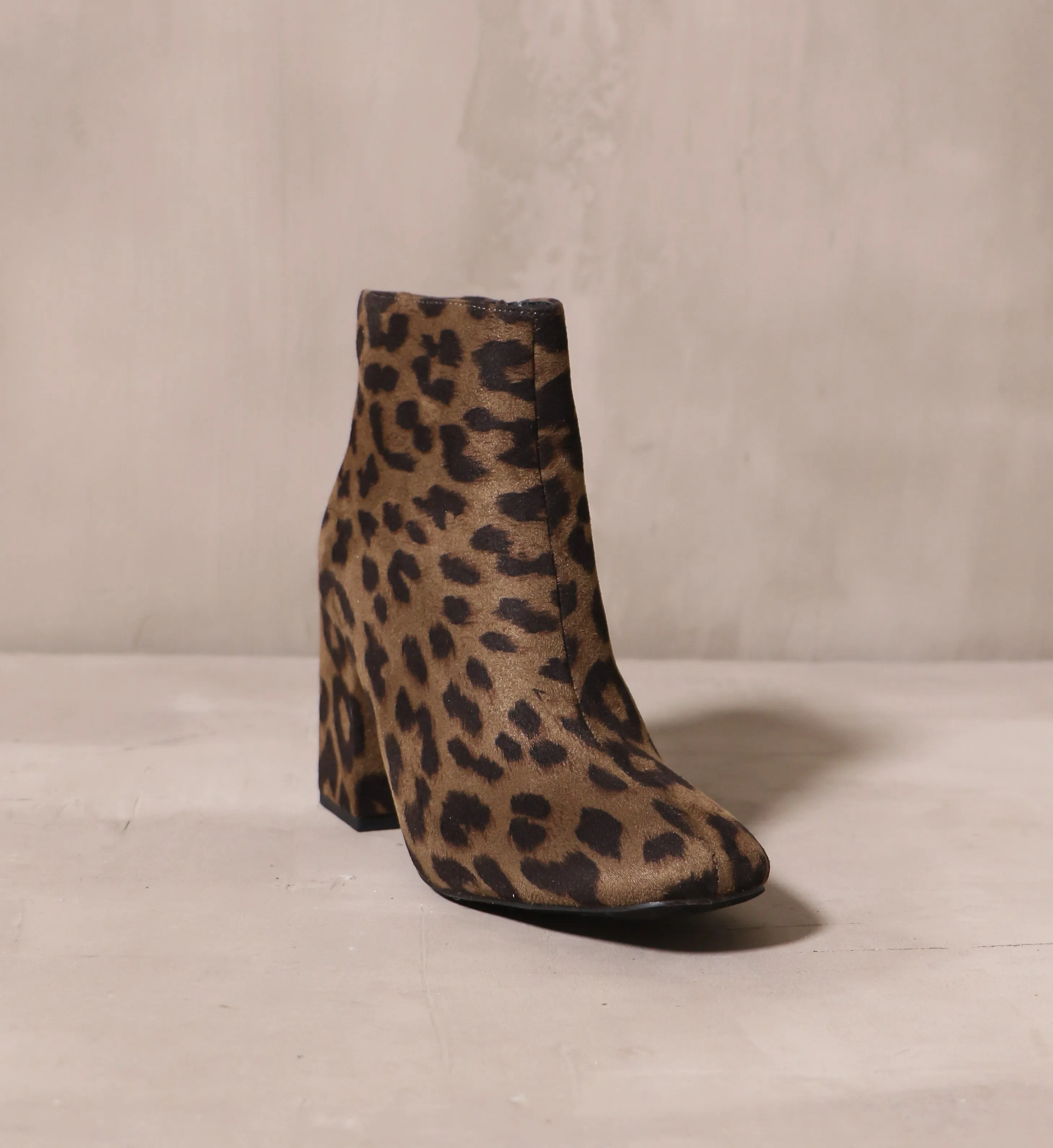 THE CAT'S MEOW BOOTIE
